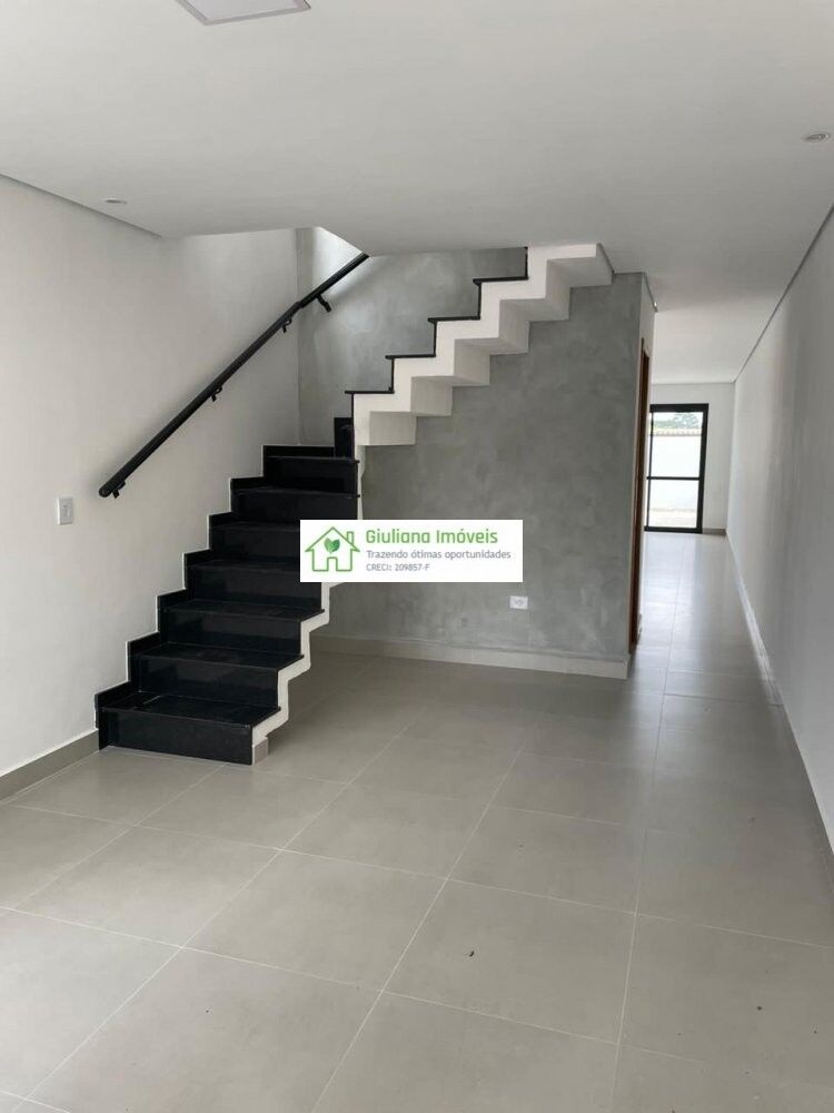 Casa à venda com 3 quartos, 150m² - Foto 2
