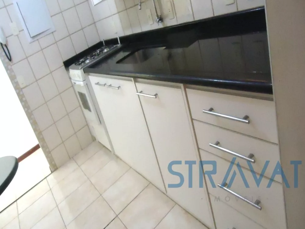 Apartamento à venda com 3 quartos, 75m² - Foto 3