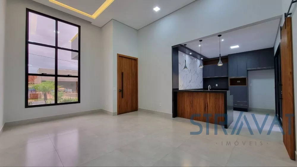 Casa à venda com 3 quartos, 180m² - Foto 1