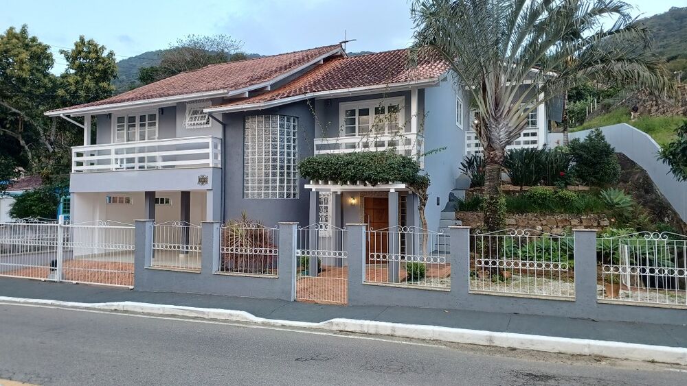 Casa, 3 quartos, 260 m² - Foto 1
