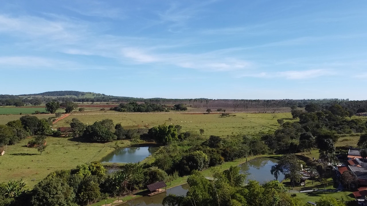 Chácara à venda com 40 quartos, 32260m² - Foto 8