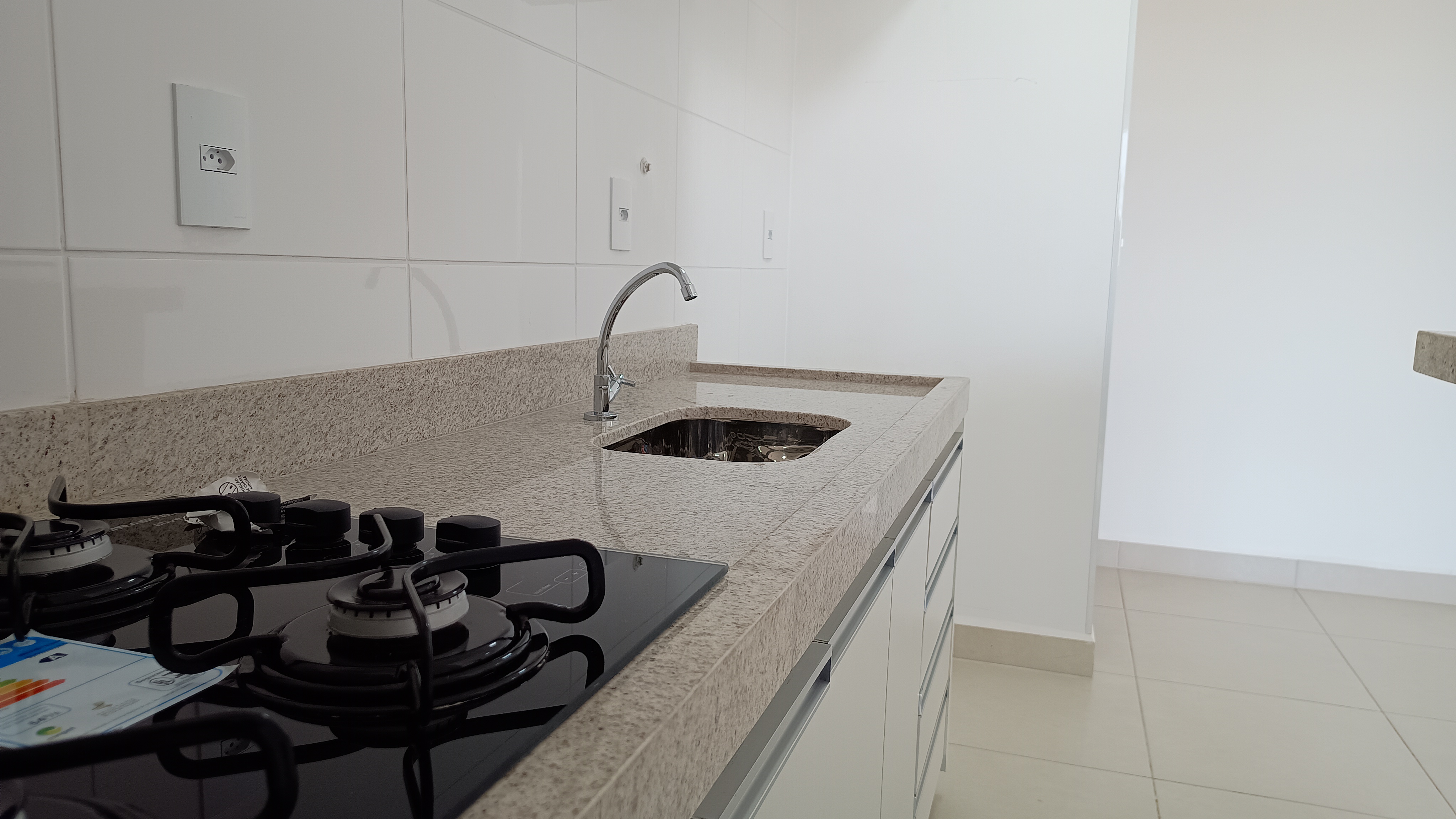 Apartamento à venda com 3 quartos, 75m² - Foto 26