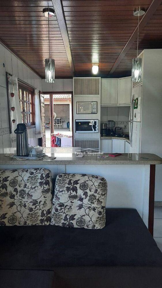 Casa à venda com 2 quartos, 89m² - Foto 2