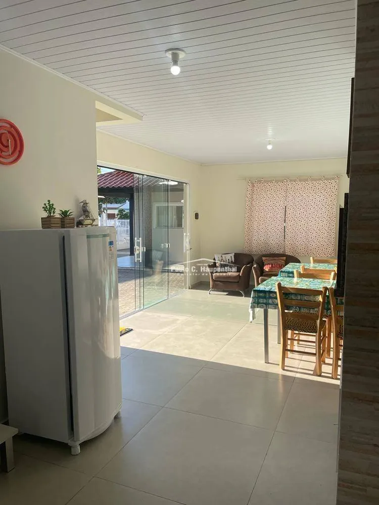 Casa, 6 quartos, 220 m² - Foto 4