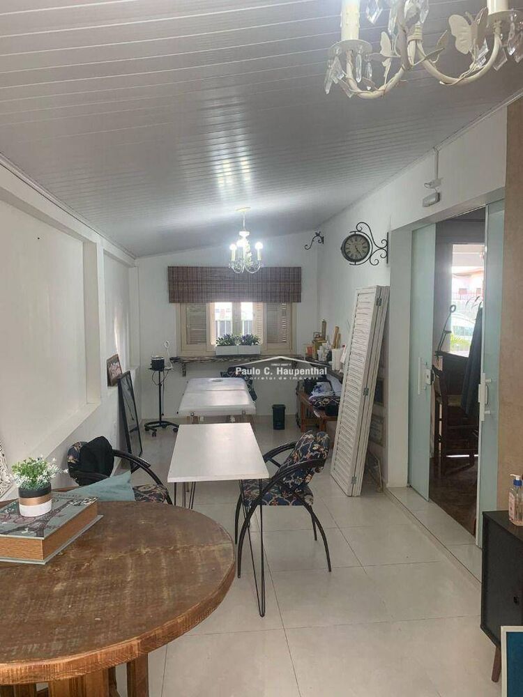 Casa à venda com 3 quartos, 90m² - Foto 4