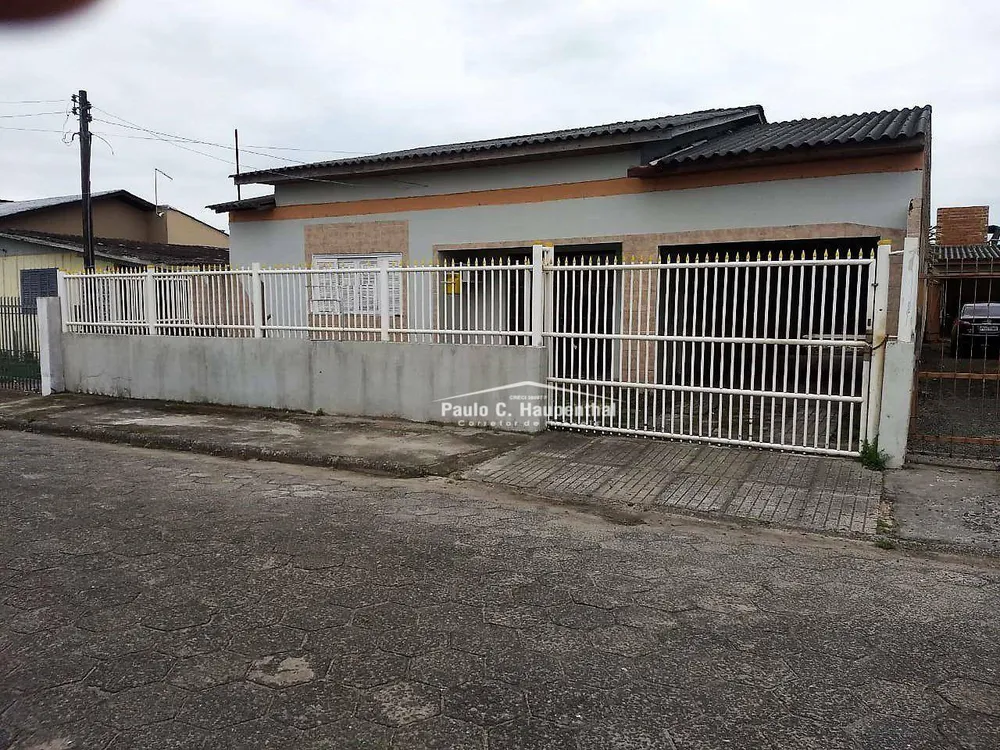 Casa, 2 quartos, 200 m² - Foto 1