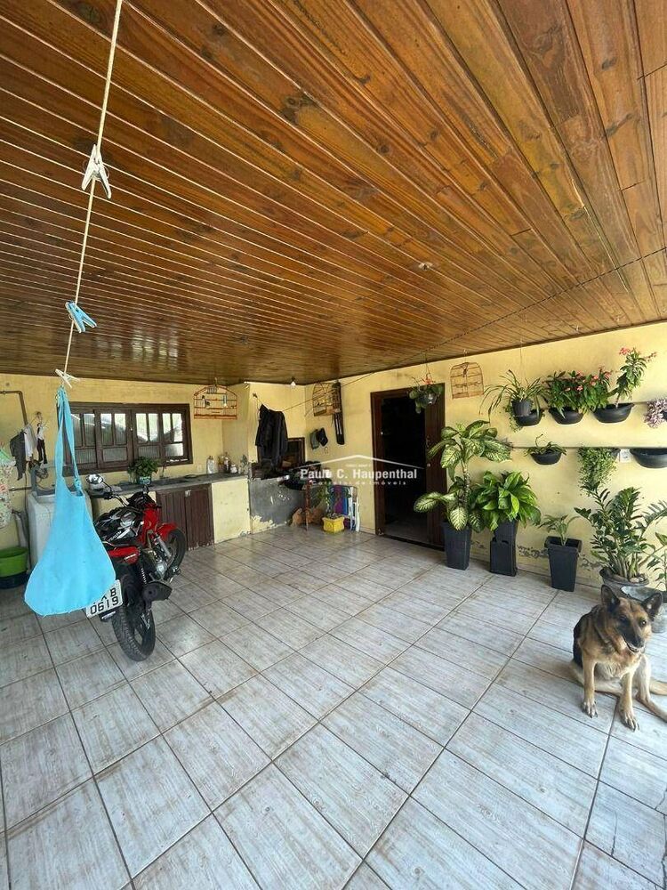 Casa à venda com 4 quartos, 170m² - Foto 2
