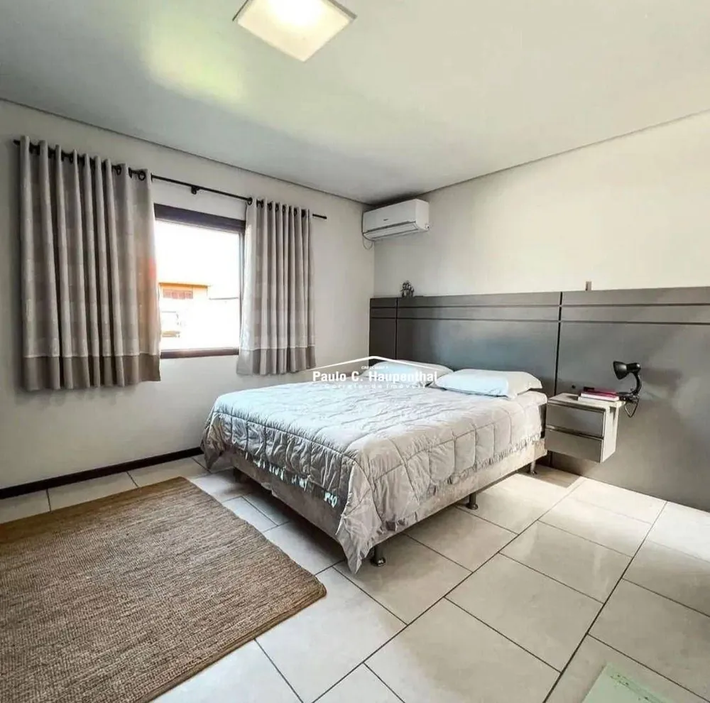 Casa, 5 quartos, 230 m² - Foto 8