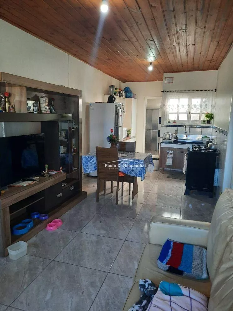 Casa à venda com 2 quartos, 130m² - Foto 4