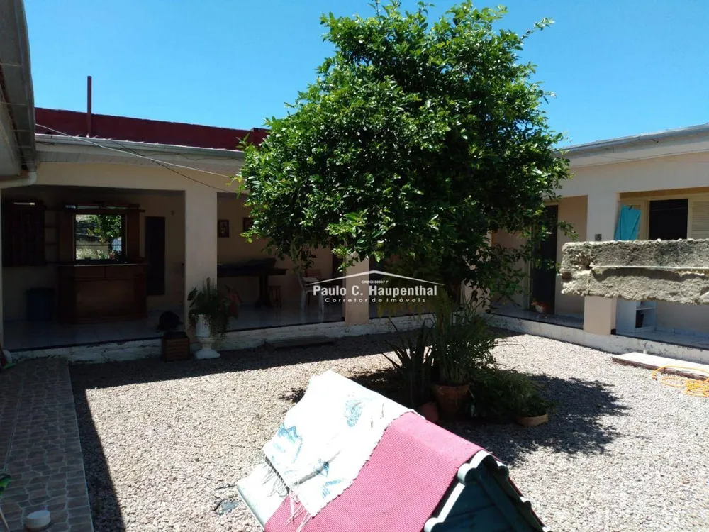 Casa, 5 quartos, 241 m² - Foto 2
