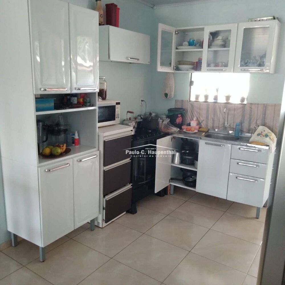 Casa à venda com 3 quartos, 110m² - Foto 1