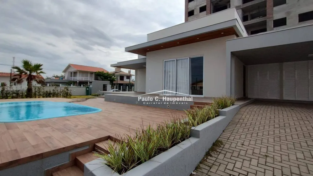 Casa, 4 quartos, 270 m² - Foto 1