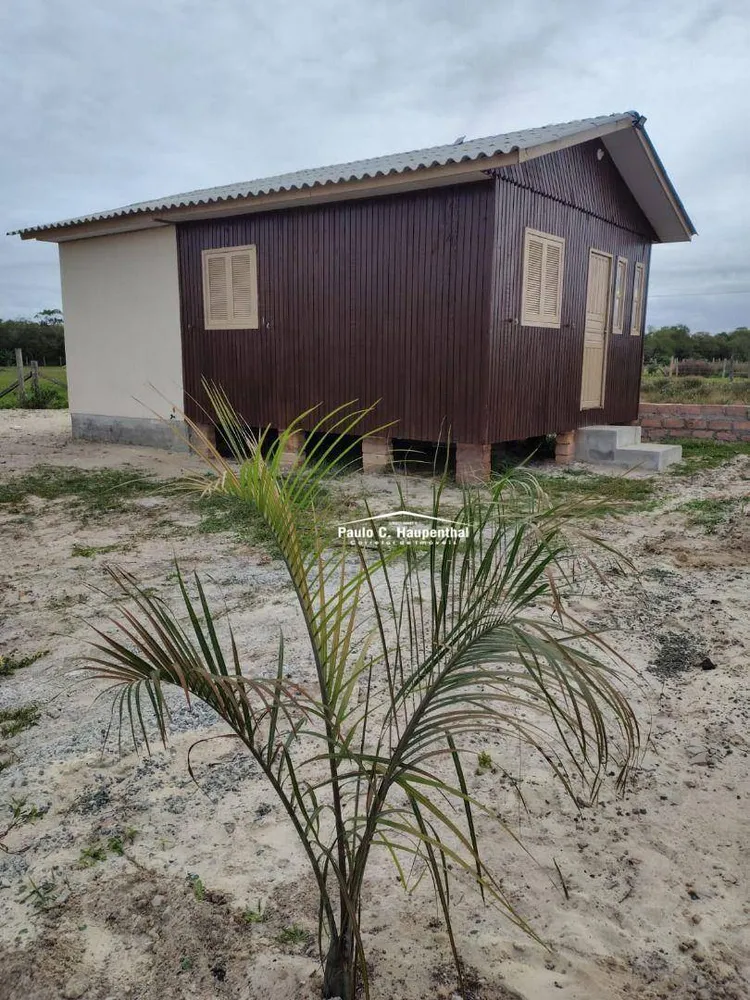 Casa, 2 quartos, 40 m² - Foto 1