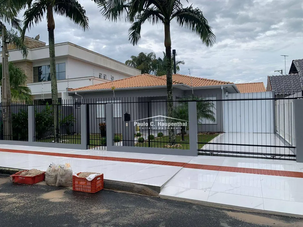 Casa, 3 quartos, 228 m² - Foto 2