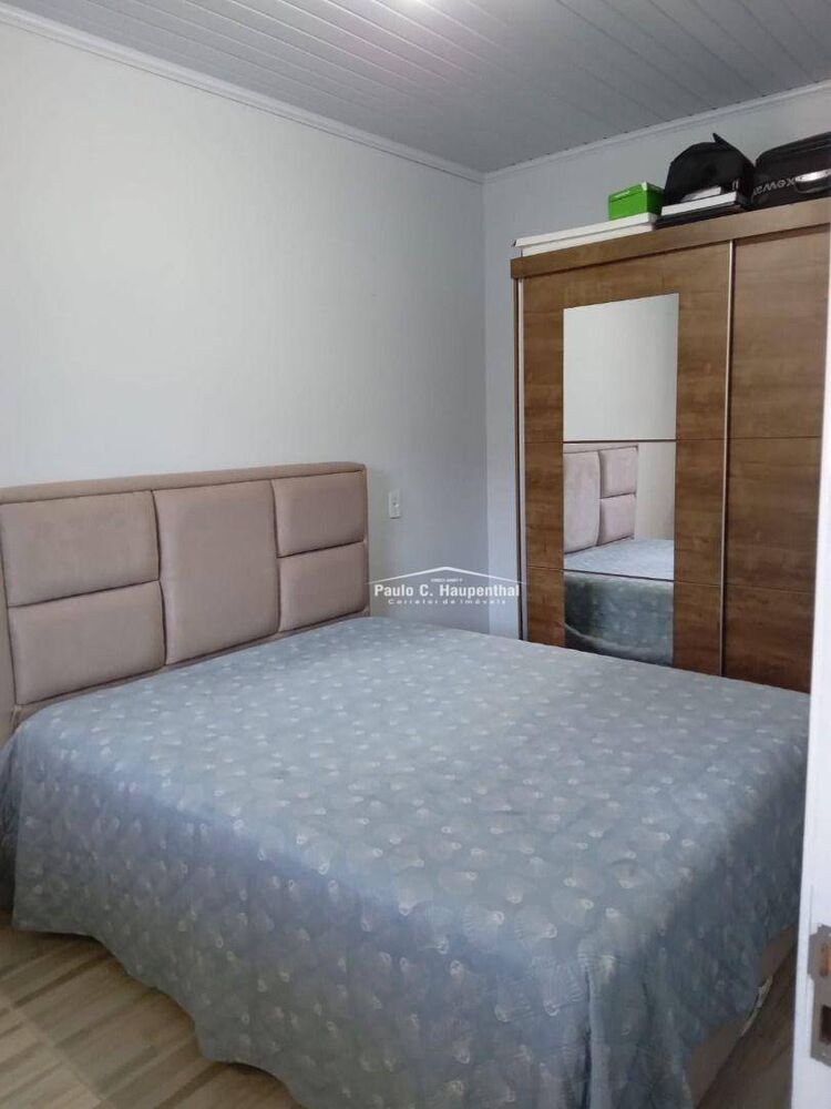 Casa à venda com 2 quartos, 90m² - Foto 3
