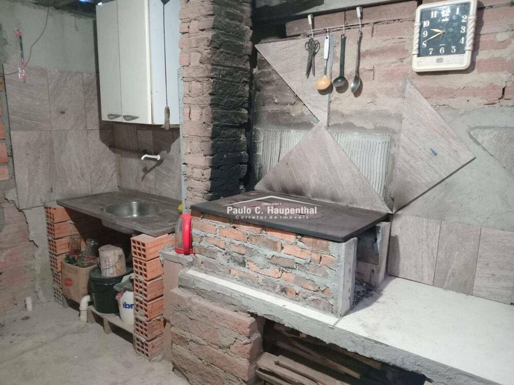 Casa, 5 quartos, 220 m² - Foto 1