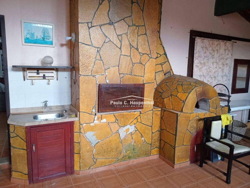 Casa à venda com 4 quartos, 350m² - Foto 3