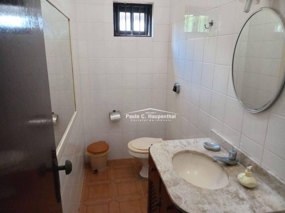 Casa à venda com 4 quartos, 350m² - Foto 2