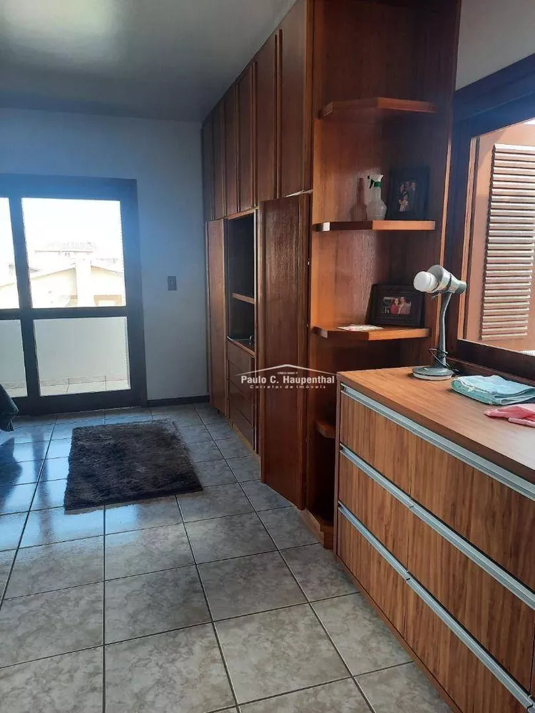 Casa, 4 quartos, 230 m² - Foto 9
