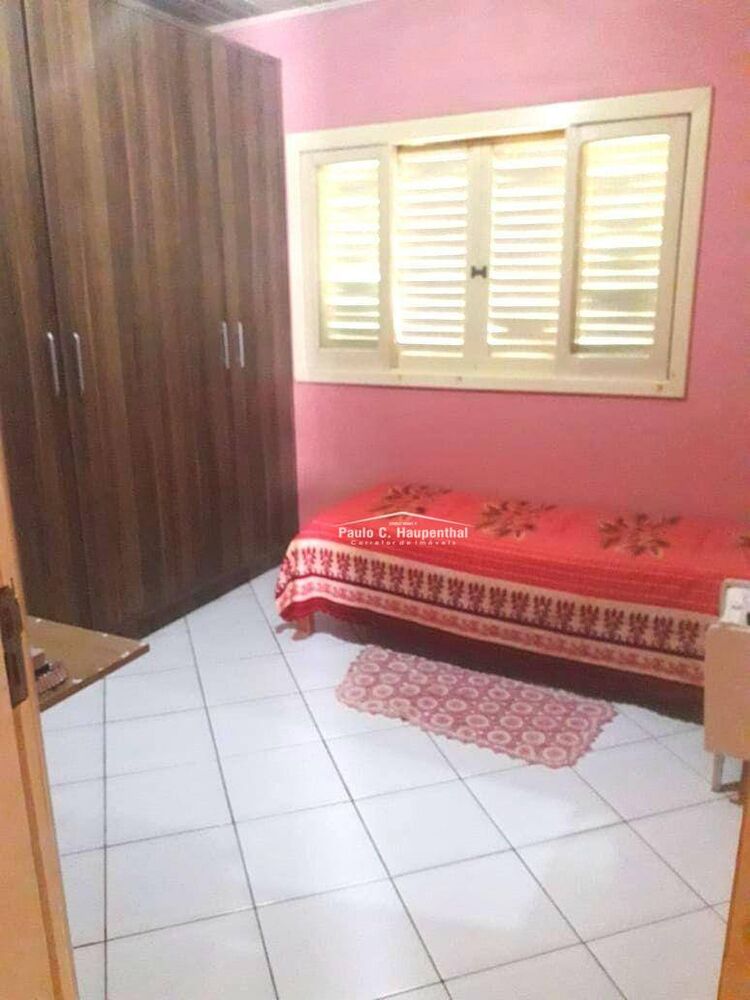 Casa à venda com 3 quartos, 194m² - Foto 3