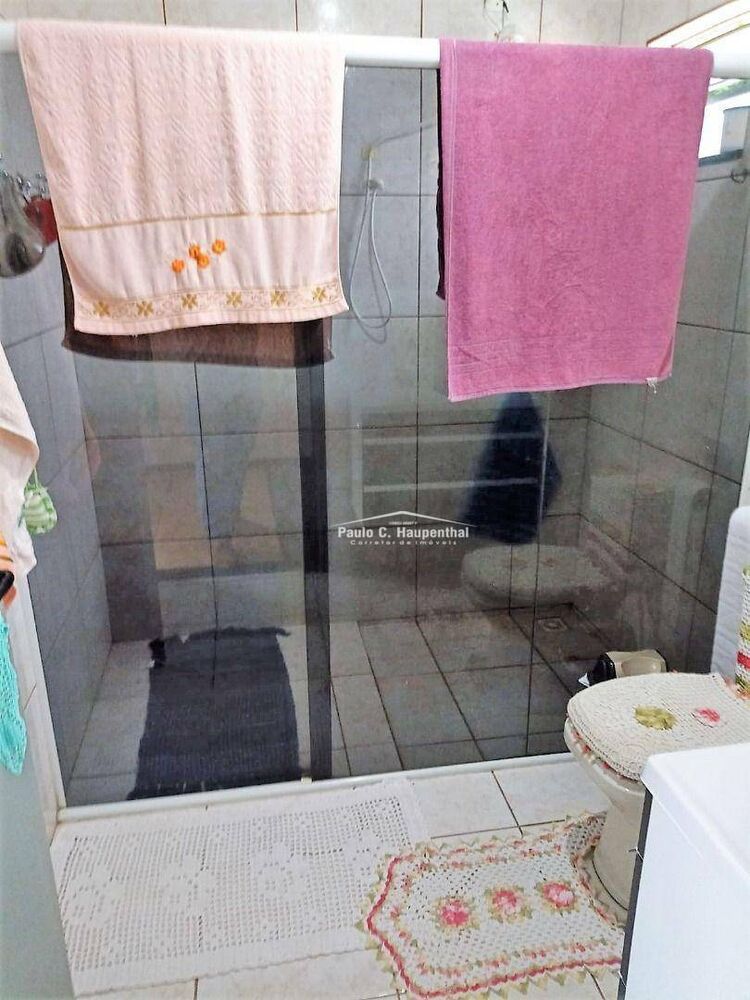 Casa à venda com 4 quartos, 240m² - Foto 4