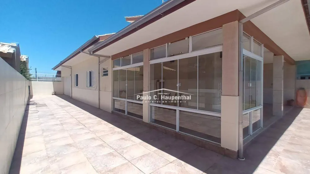Casa, 3 quartos, 198 m² - Foto 3