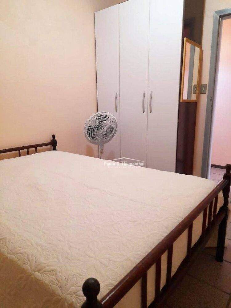 Casa à venda com 8 quartos, 271m² - Foto 3