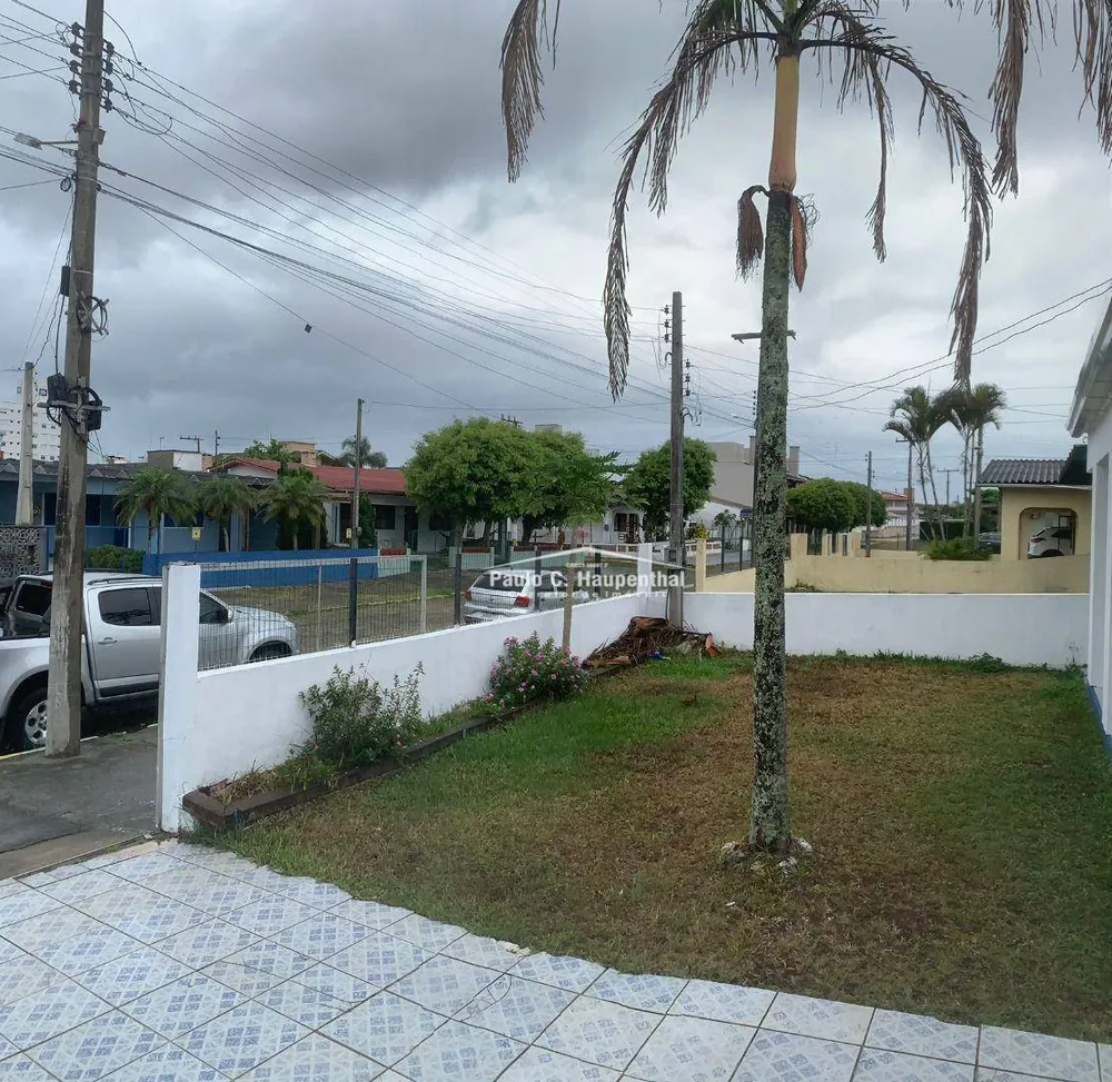 Casa, 6 quartos, 200 m² - Foto 9