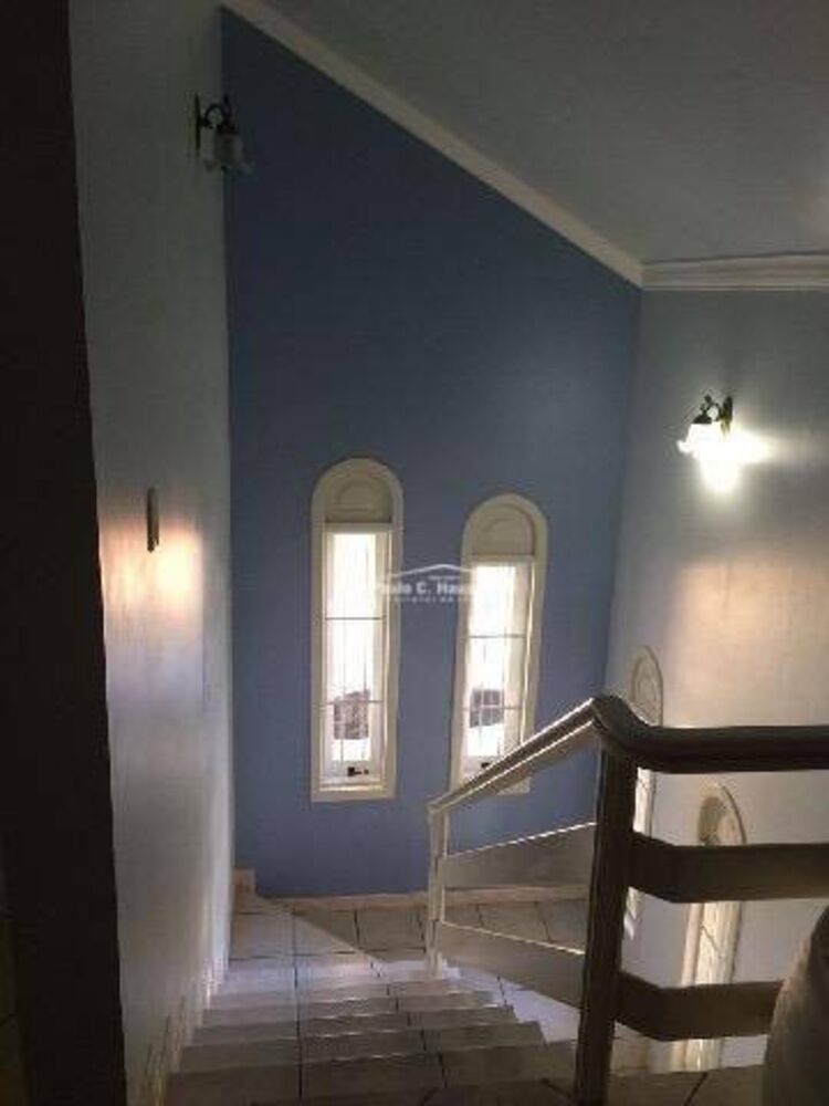 Casa, 4 quartos, 380 m² - Foto 1