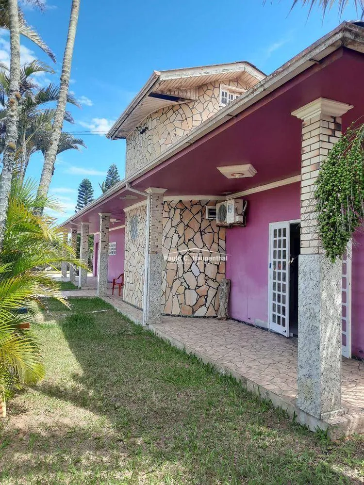 Casa, 4 quartos, 330 m² - Foto 1