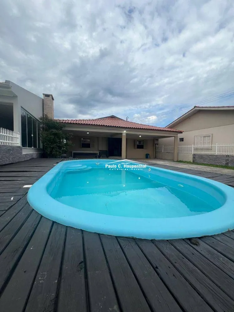 Casa, 5 quartos, 150 m² - Foto 1
