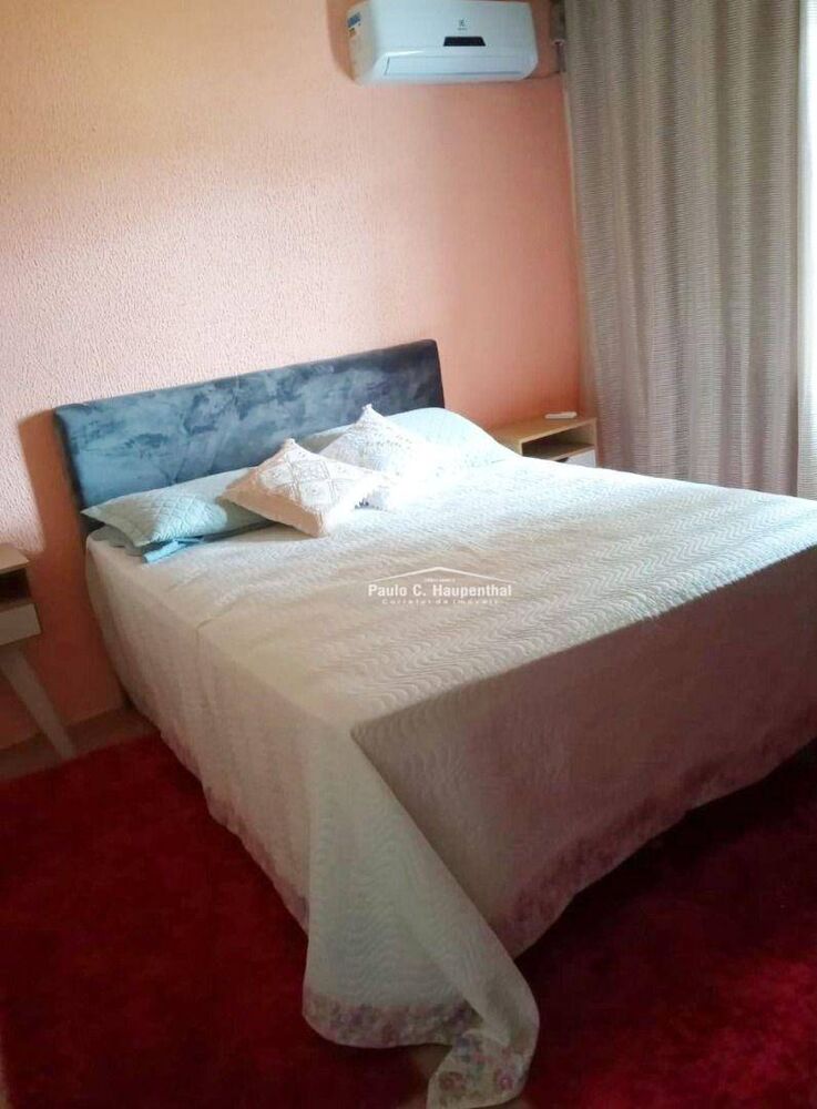 Casa à venda com 4 quartos, 216m² - Foto 4