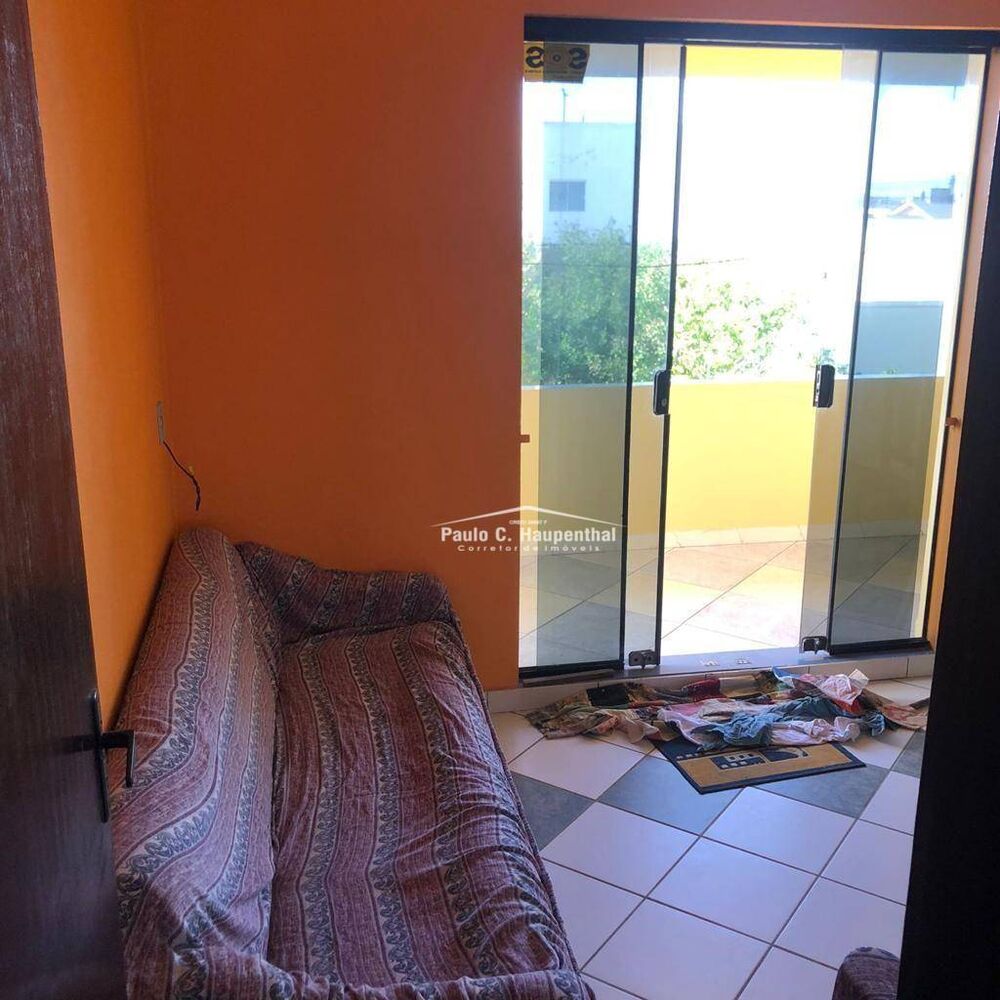 Casa, 5 quartos, 210 m² - Foto 1