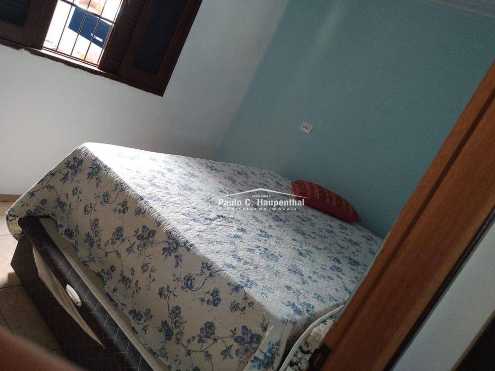 Casa à venda com 2 quartos, 120m² - Foto 3