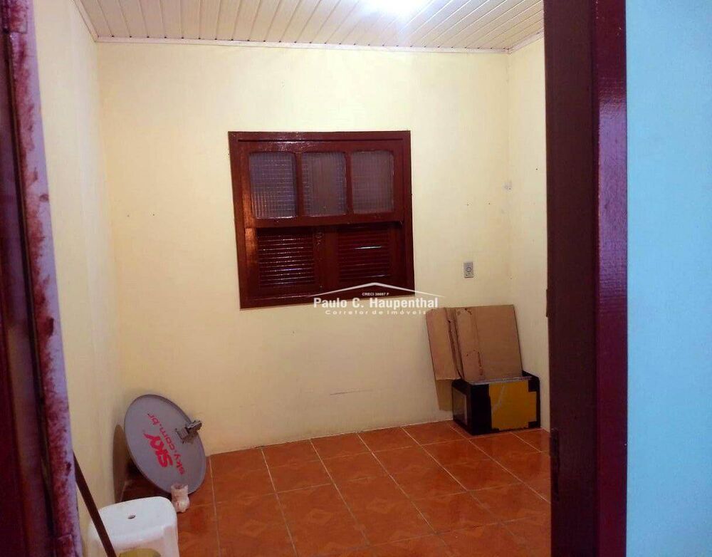 Casa à venda com 2 quartos, 70m² - Foto 2