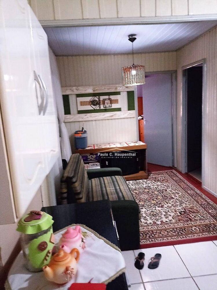 Casa à venda com 2 quartos, 120m² - Foto 2