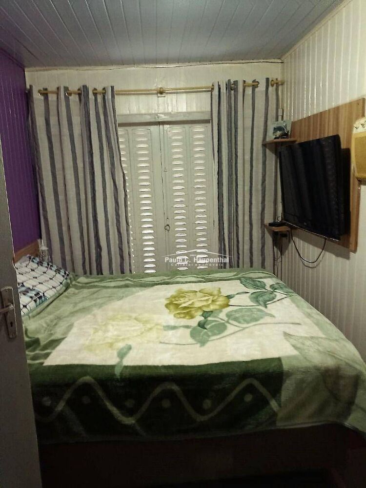 Casa à venda com 2 quartos, 120m² - Foto 1