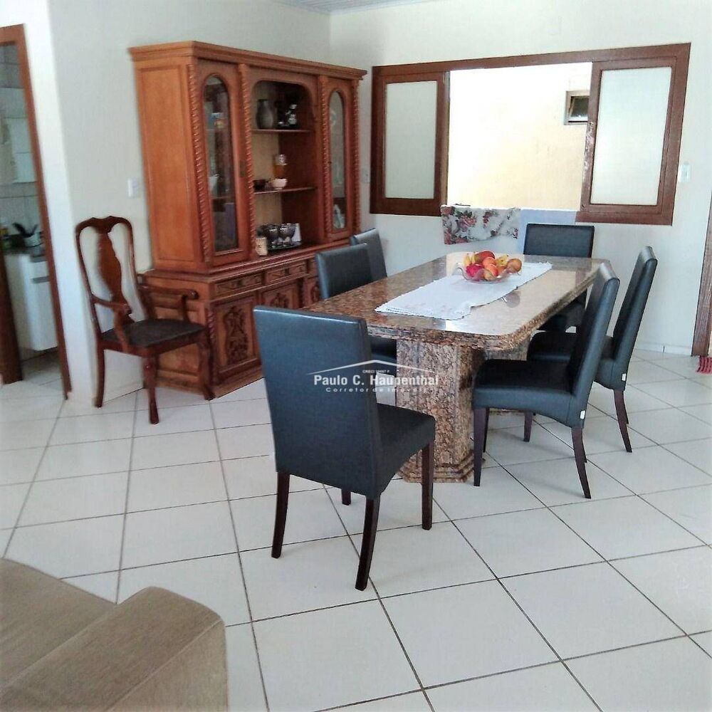 Casa à venda com 3 quartos, 170m² - Foto 2