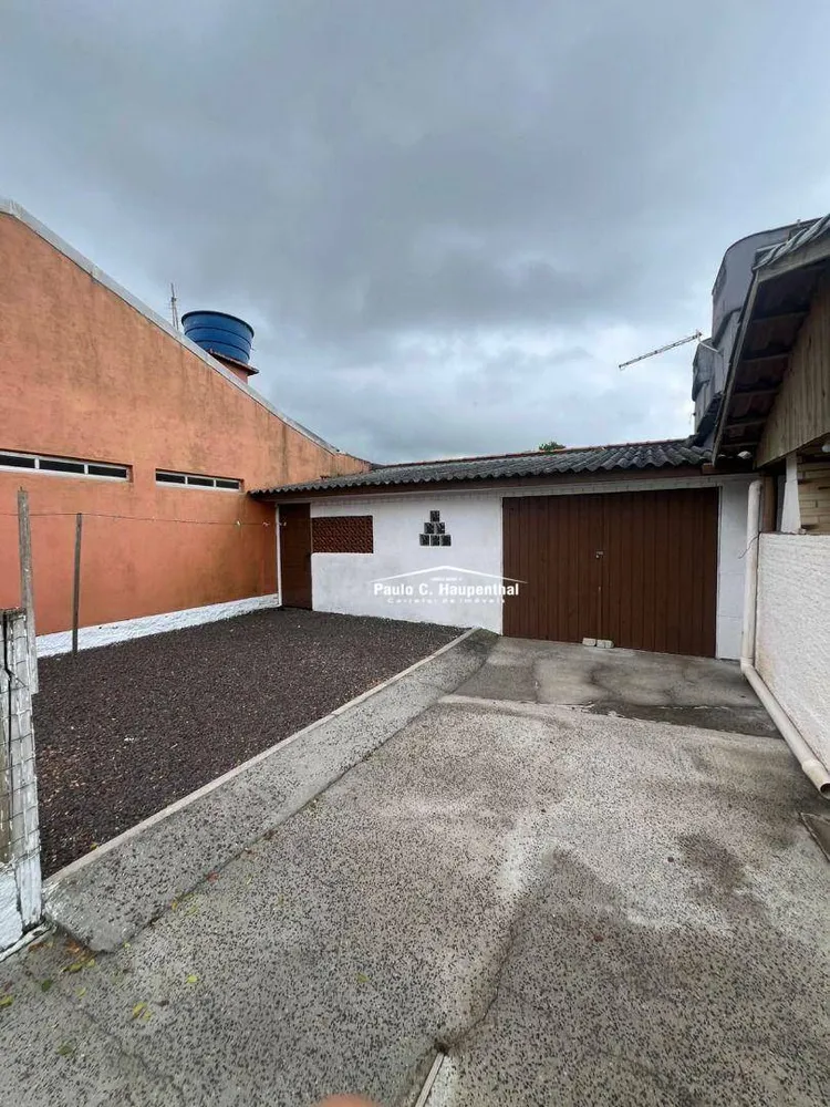 Casa, 8 quartos, 200 m² - Foto 4