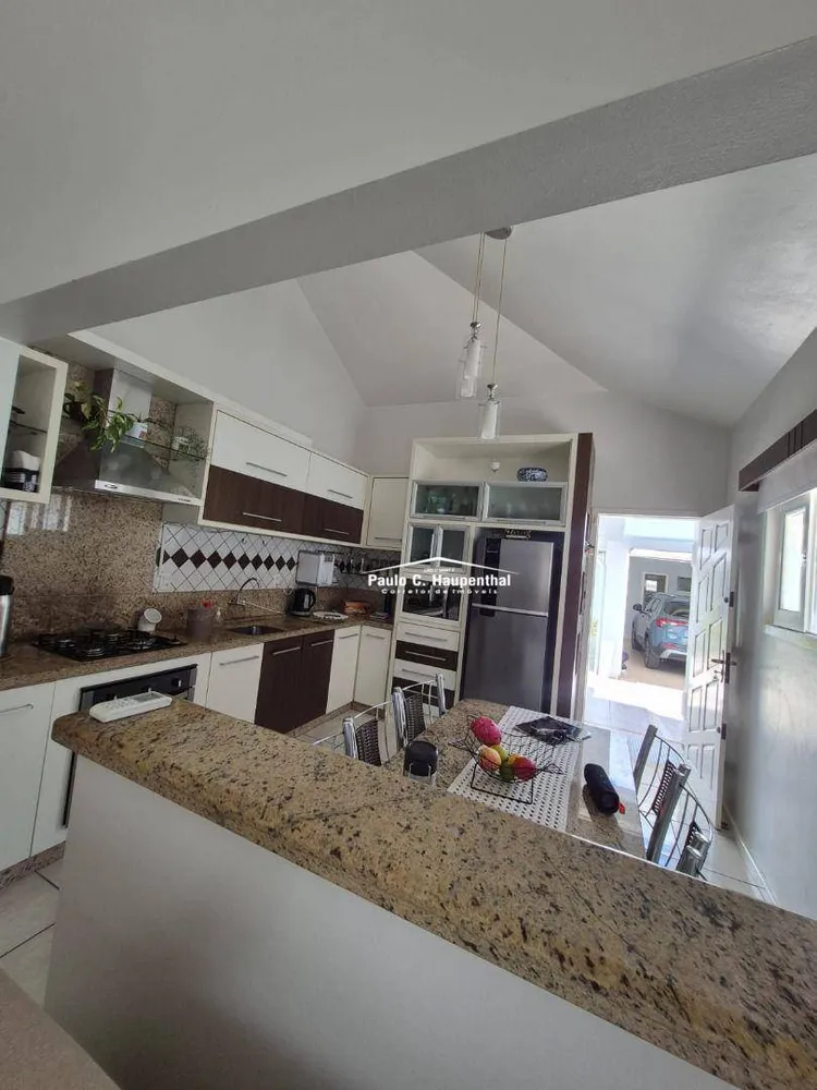 Casa, 4 quartos, 200 m² - Foto 9