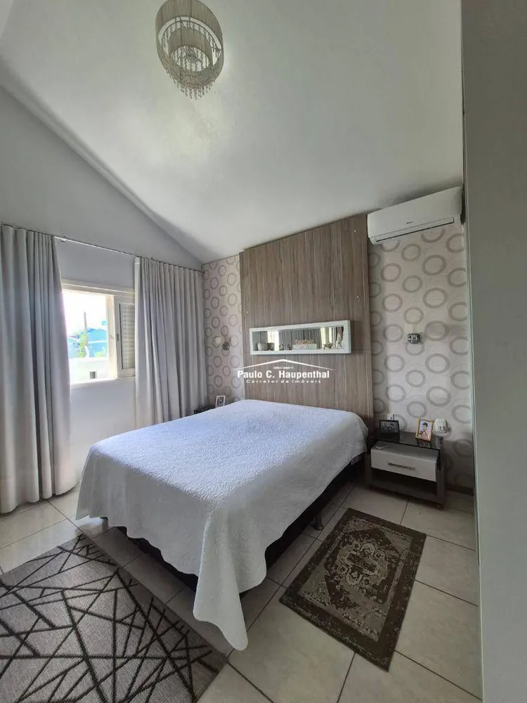 Casa, 4 quartos, 200 m² - Foto 2