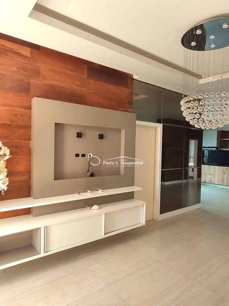 Casa à venda com 4 quartos, 260m² - Foto 2