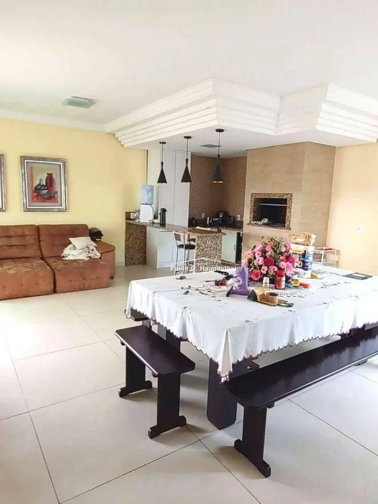 Casa, 4 quartos, 260 m² - Foto 9