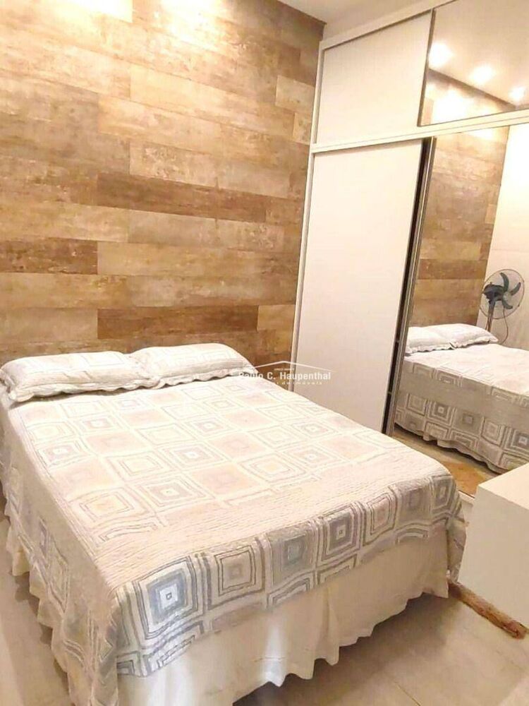 Casa à venda com 4 quartos, 260m² - Foto 3