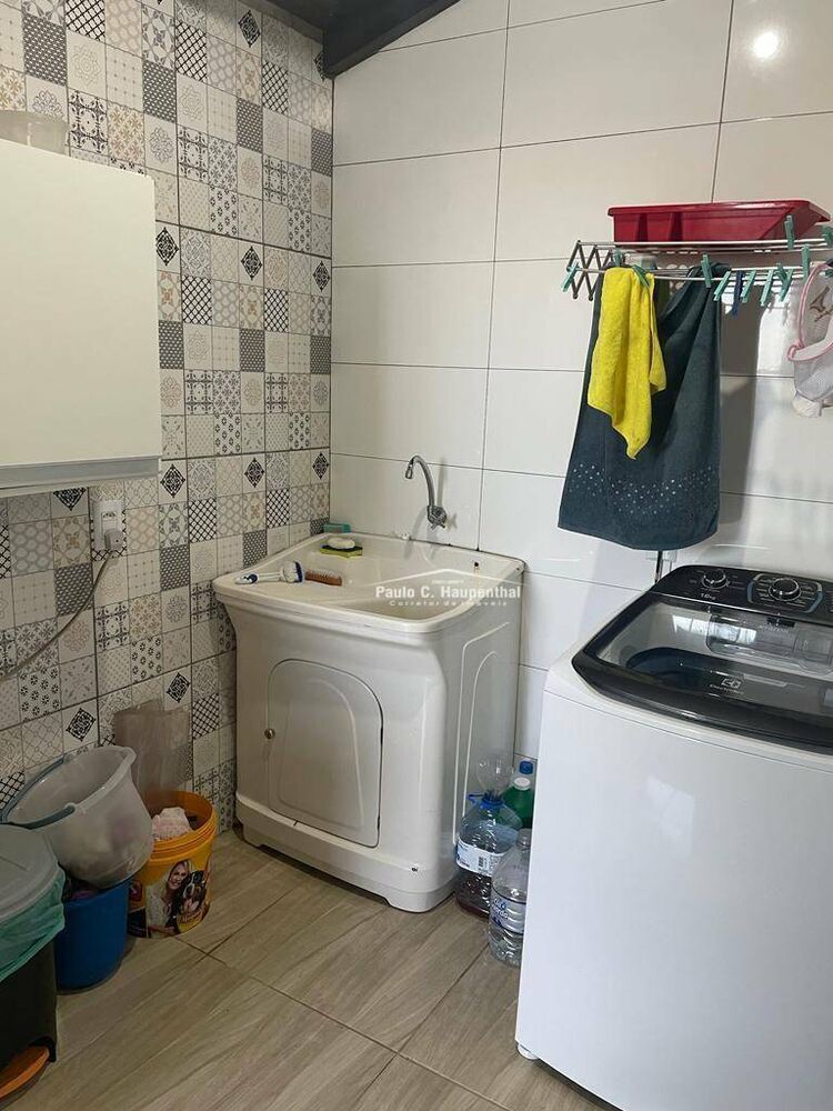 Casa à venda com 4 quartos, 362m² - Foto 17