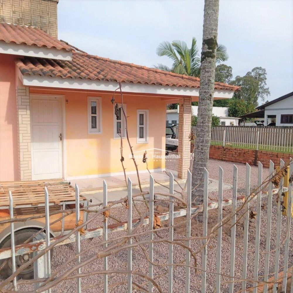 Casa, 3 quartos, 201 m² - Foto 1