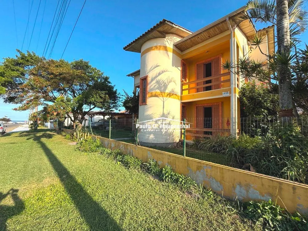 Casa, 4 quartos, 180 m² - Foto 1