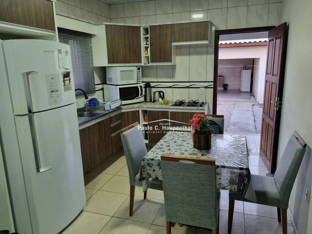 Casa à venda com 3 quartos, 143m² - Foto 2