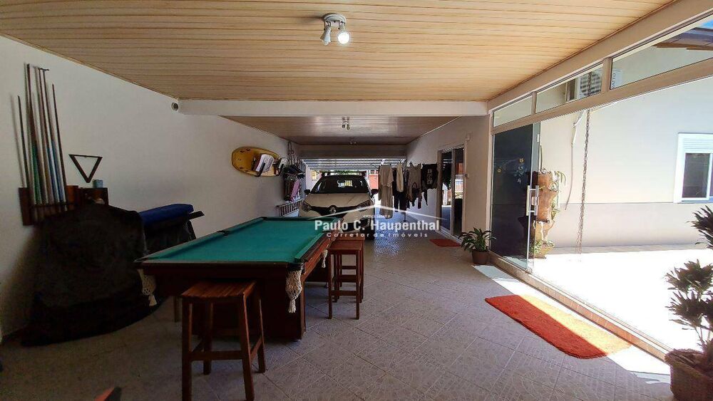 Casa à venda com 5 quartos, 275m² - Foto 8