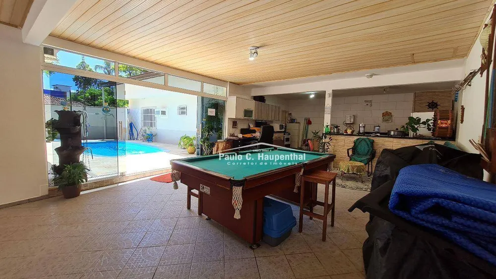 Casa, 5 quartos, 275 m² - Foto 9